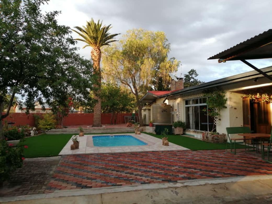 Okahandja Guesthouse Εξωτερικό φωτογραφία