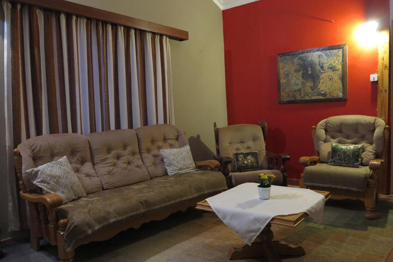 Okahandja Guesthouse Εξωτερικό φωτογραφία