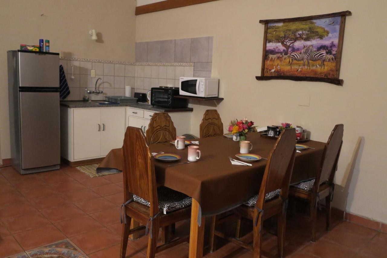 Okahandja Guesthouse Εξωτερικό φωτογραφία